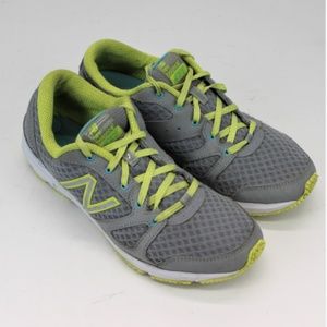 Women's New Balance Running Shoes Gray Size 9.5